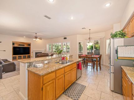 1655 Tibessart Ct, Folsom, CA 95630 Photo