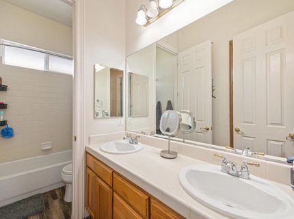 1655 Tibessart Ct, Folsom, CA 95630 Photo