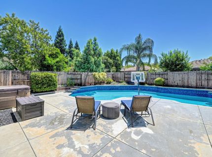1655 Tibessart Ct, Folsom, CA 95630 Photo