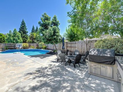 1655 Tibessart Ct, Folsom, CA 95630 Photo