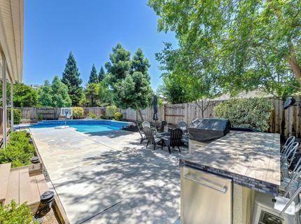 1655 Tibessart Ct, Folsom, CA 95630 Photo