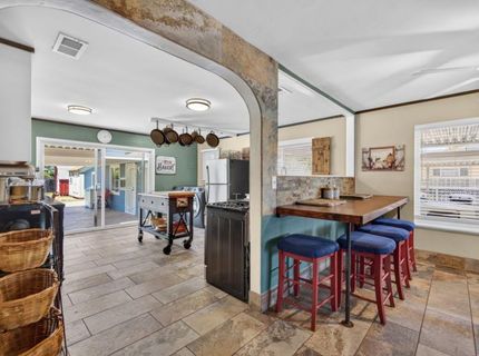 821 Park Rd, Sacramento, CA 95838 Photo