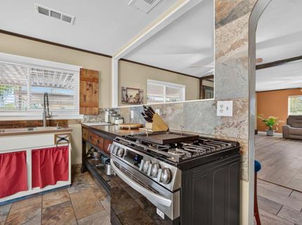 821 Park Rd, Sacramento, CA 95838 Photo