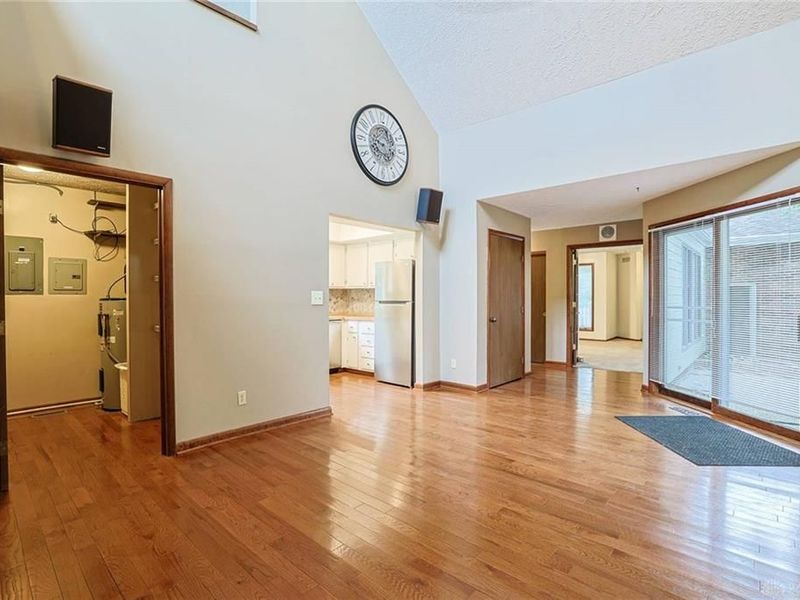 9040 S Normandy Lane, Washington Township, OH 45458 Photo 14