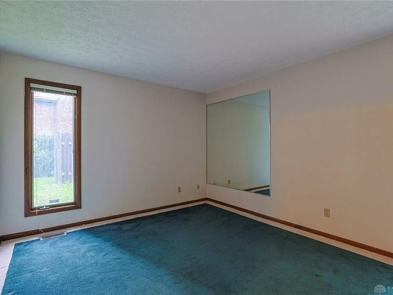 9040 S Normandy Lane, Washington Township, OH 45458 Photo 29