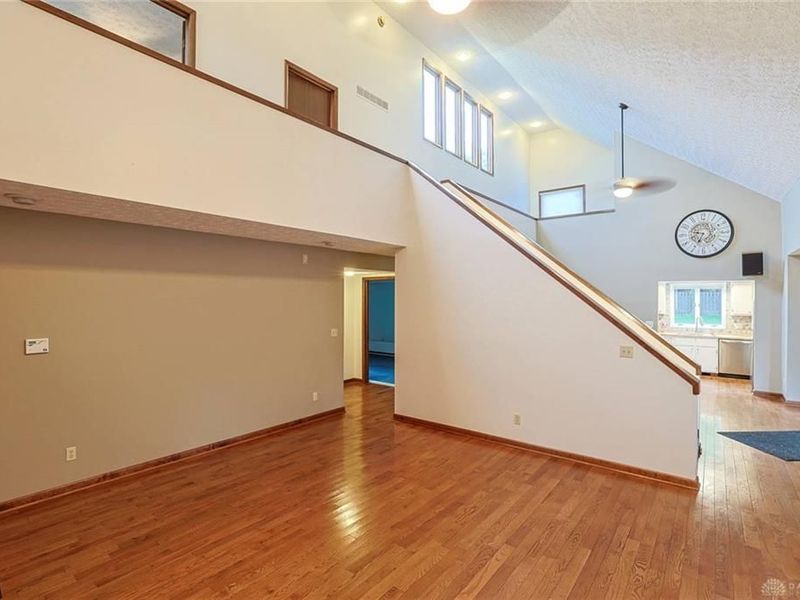 9040 S Normandy Lane, Washington Township, OH 45458 Photo 9