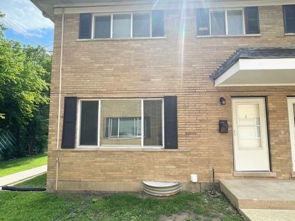 1721 E Roosevelt Road , Unit 4, Wheaton, IL 60187