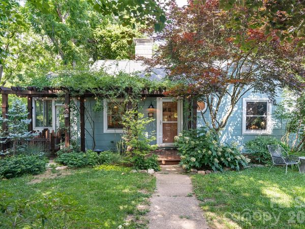 182 Brevard Road, Asheville, NC 28806