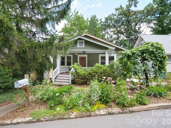 28 Chatham Road, Asheville, NC 28804