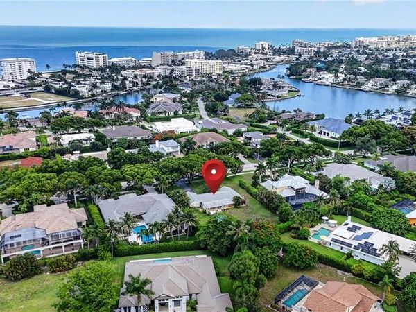 1608 Crayton RD, NAPLES, FL 34102