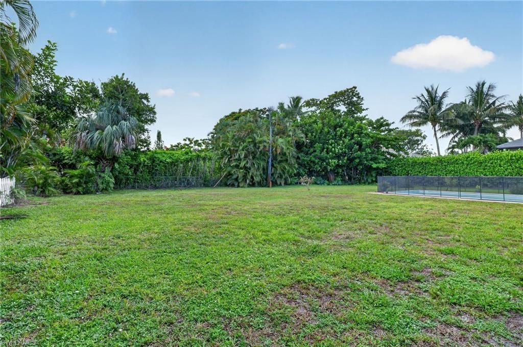 1608 Crayton Rd, Naples, FL 34102 Photo