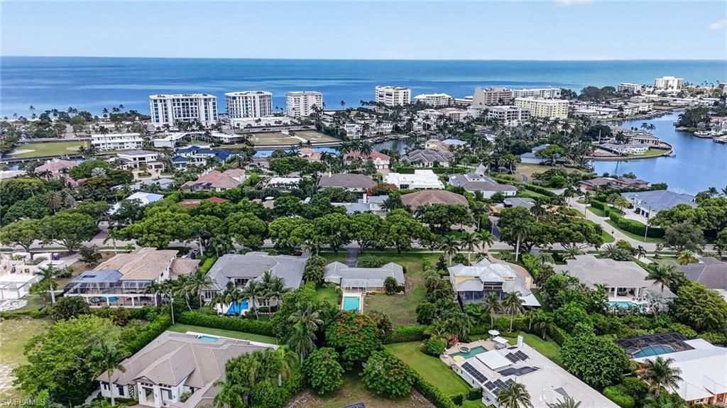 1608 Crayton Rd, Naples, FL 34102 Photo