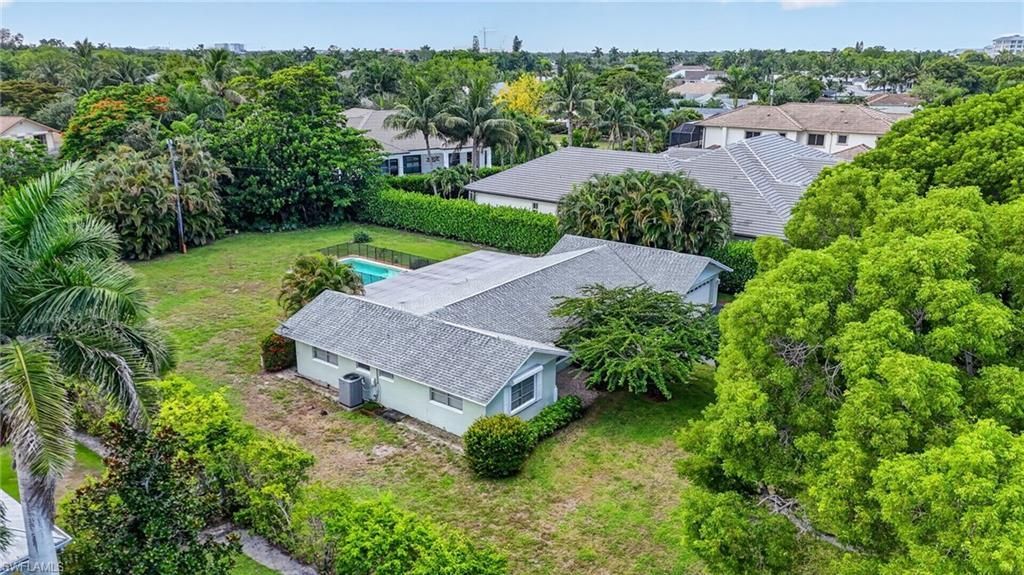 1608 Crayton Rd, Naples, FL 34102 Photo