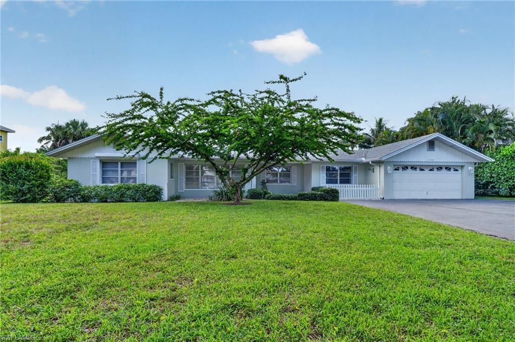 1608 Crayton Rd, Naples, FL 34102 Photo