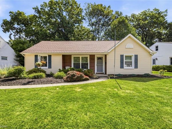 8225 Dartmoor Road , Mentor, OH 44060