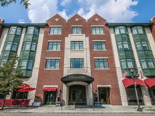 1 Christie Place, Unit 207E, Scarsdale, NY 10583