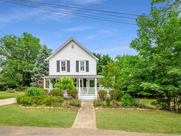 6 Oxford Avenue, Shelter Island, NY 11964