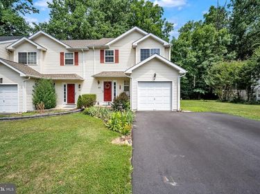 63 PINCKNEY DRIVE, COATESVILLE, PA 19320