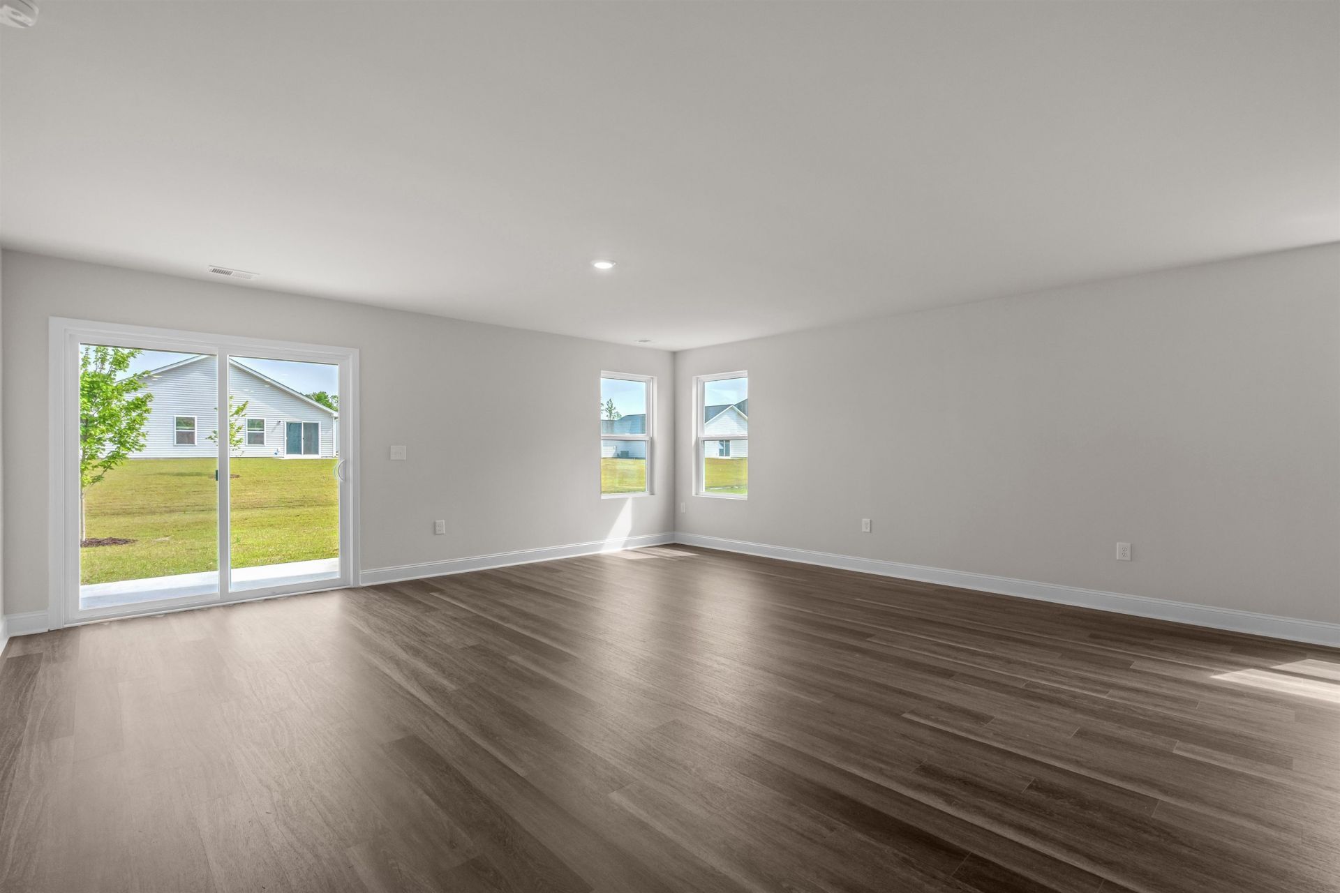 940 Caswell Dr. Photo 18