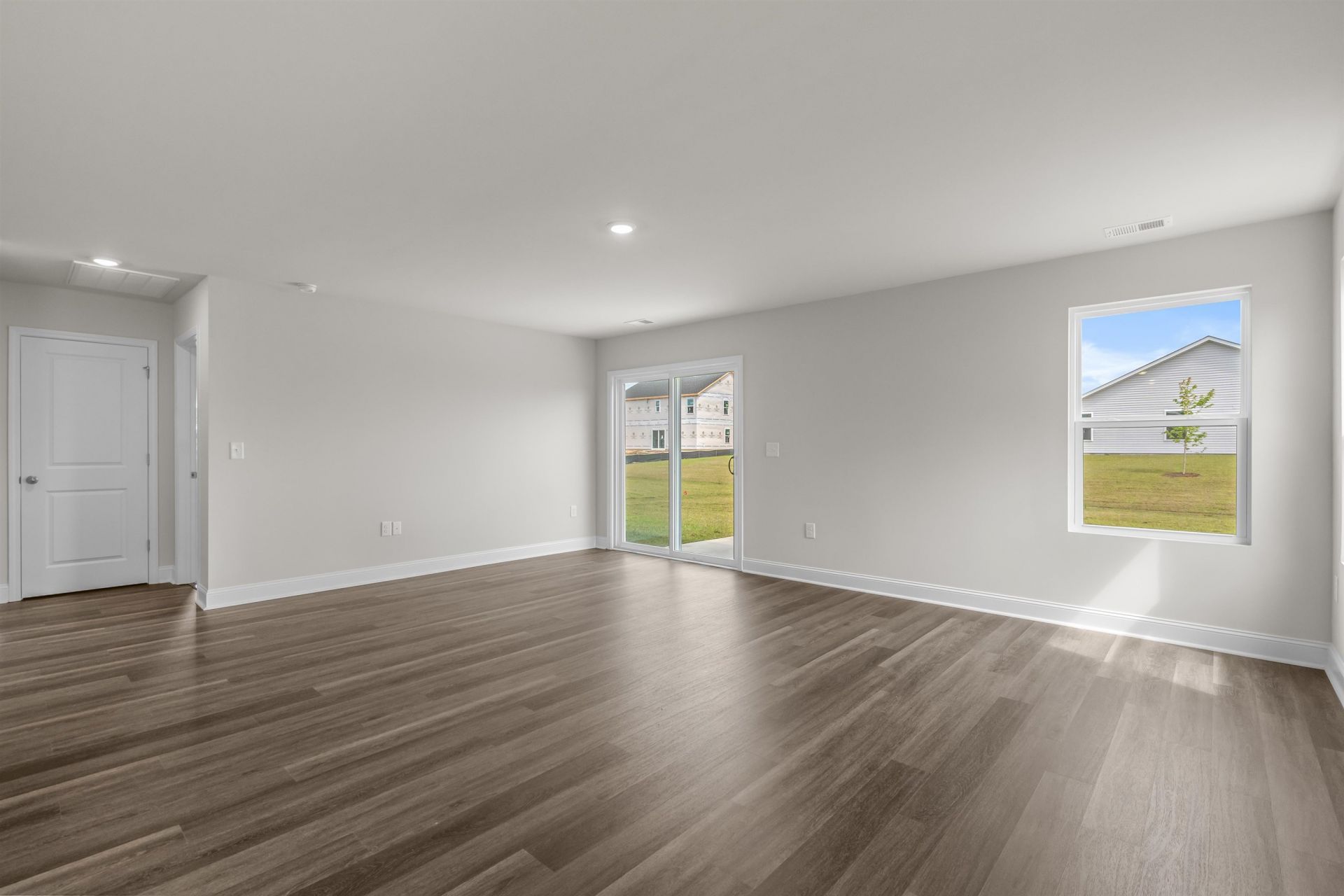 940 Caswell Dr. Photo 23