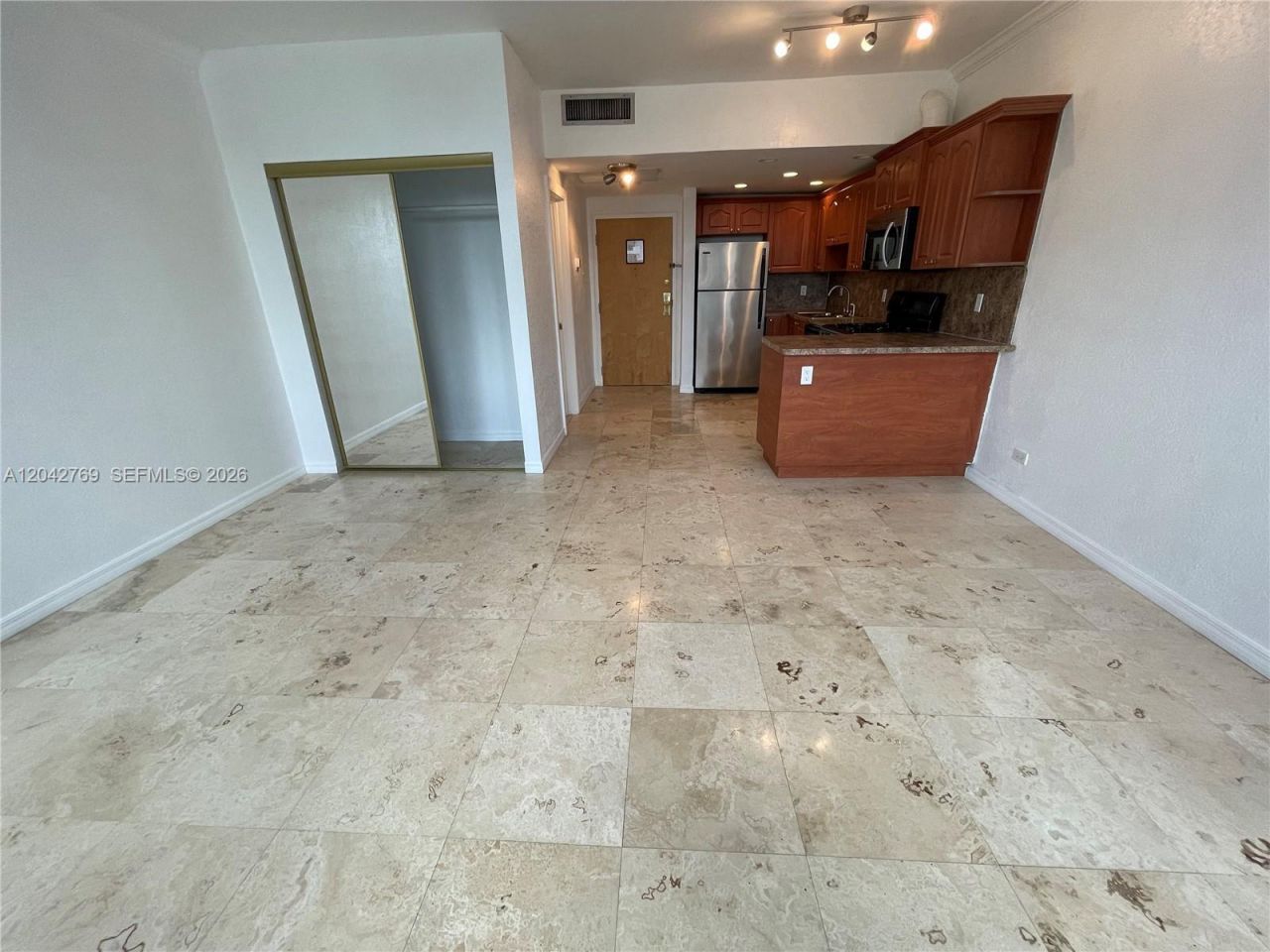 700 Biltmore Way, Unit 414, Coral Gables, FL 33134 Photo