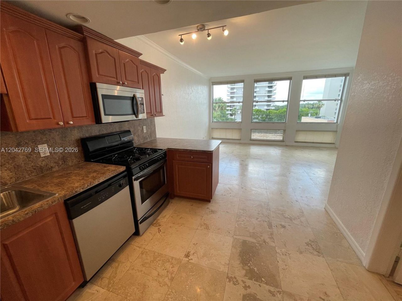 700 Biltmore Way, Unit 414, Coral Gables, FL 33134 Photo