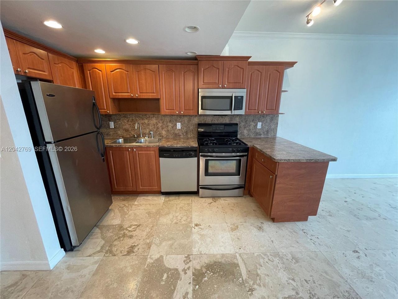 700 Biltmore Way, Unit 414, Coral Gables, FL 33134 Photo