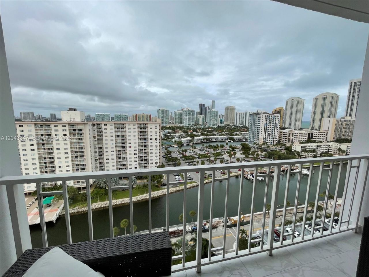 500 Bayview Dr , Unit 1719, Sunny Isles Beach, FL 33160 Photo