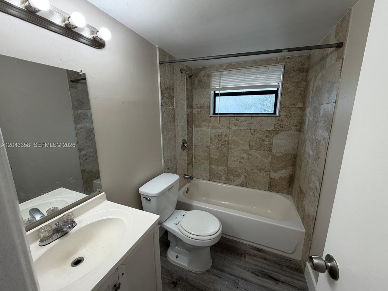 3400 Foxcroft Rd , Unit 215, Miramar, FL 33025 Photo
