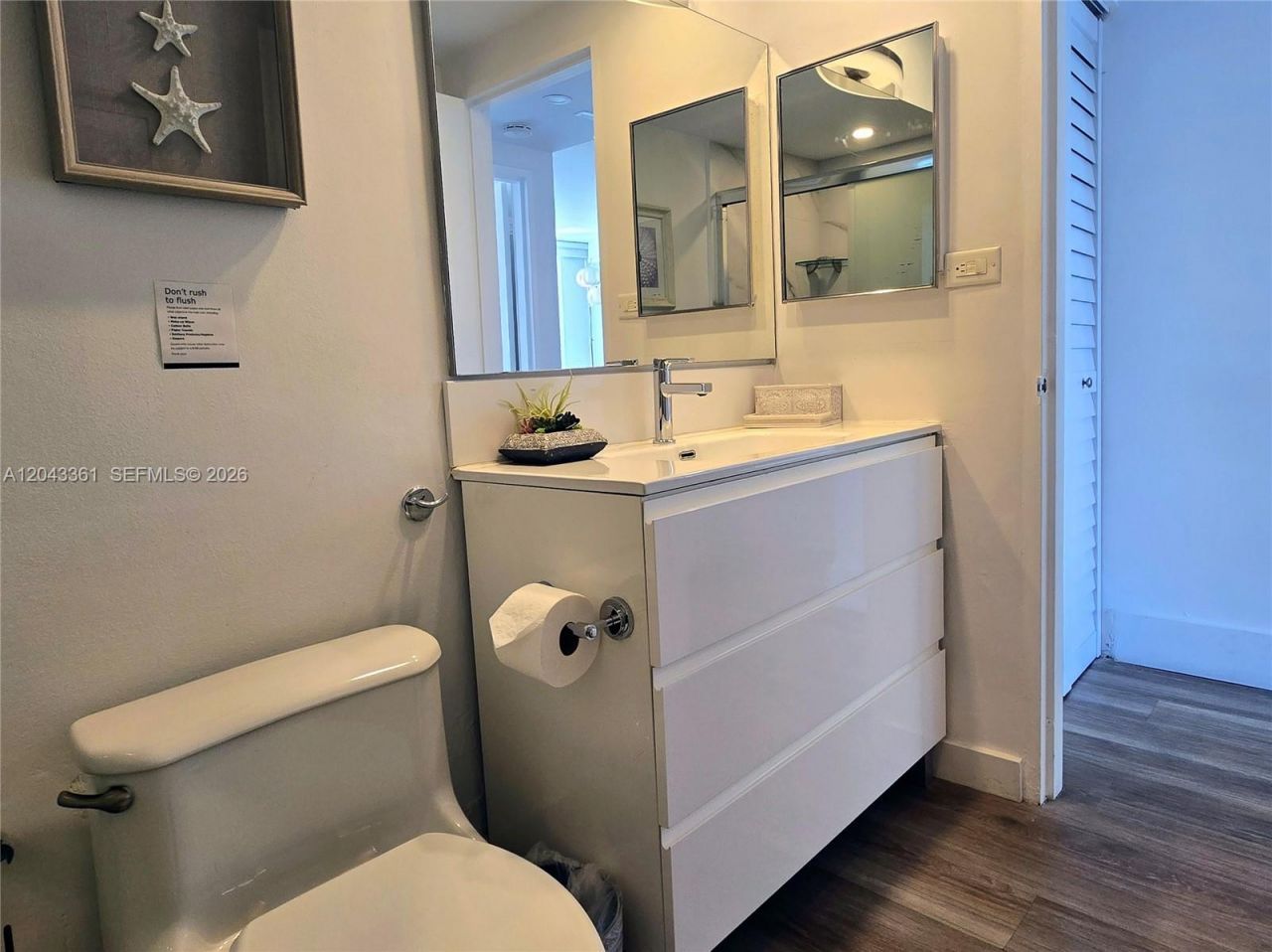 5601 Collins Ave, Unit 520, Miami Beach, FL 33140 Photo