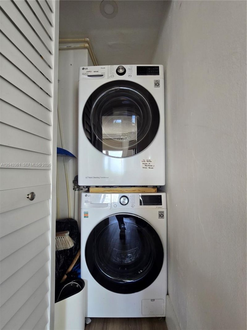 5601 Collins Ave, Unit 520, Miami Beach, FL 33140 Photo