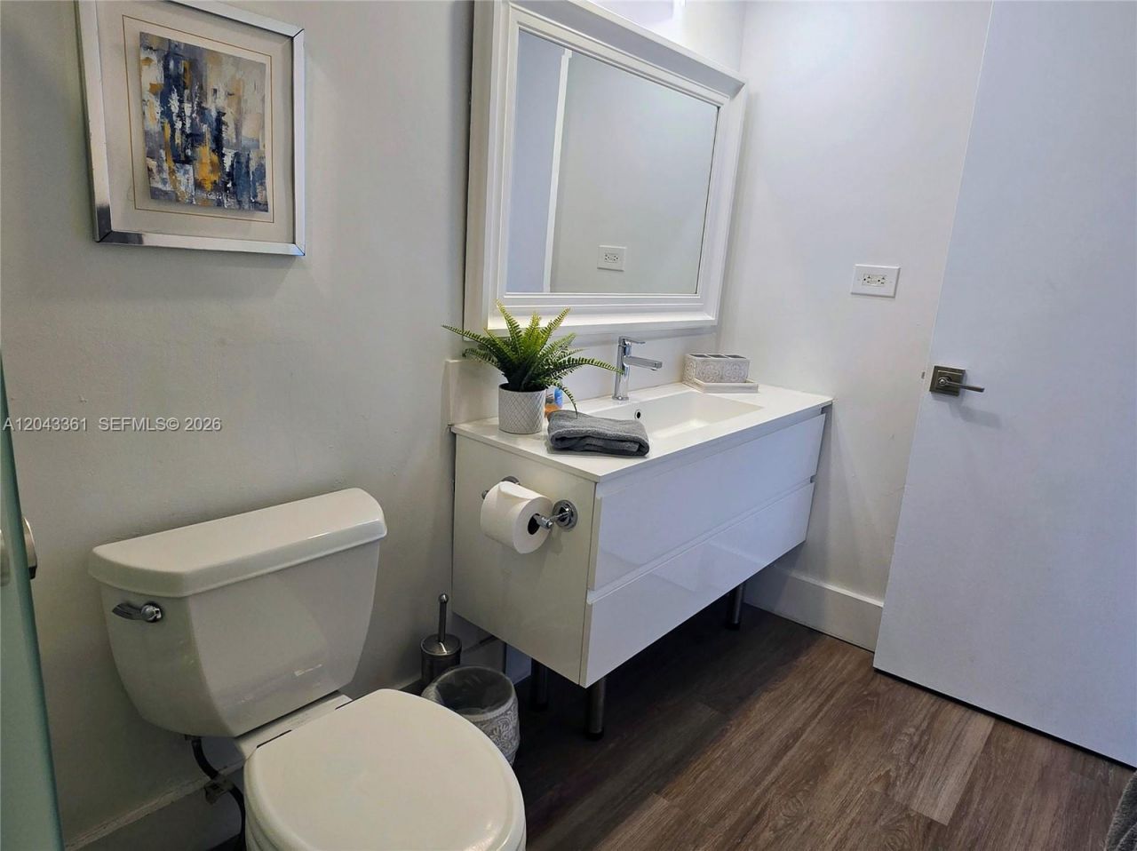 5601 Collins Ave, Unit 520, Miami Beach, FL 33140 Photo