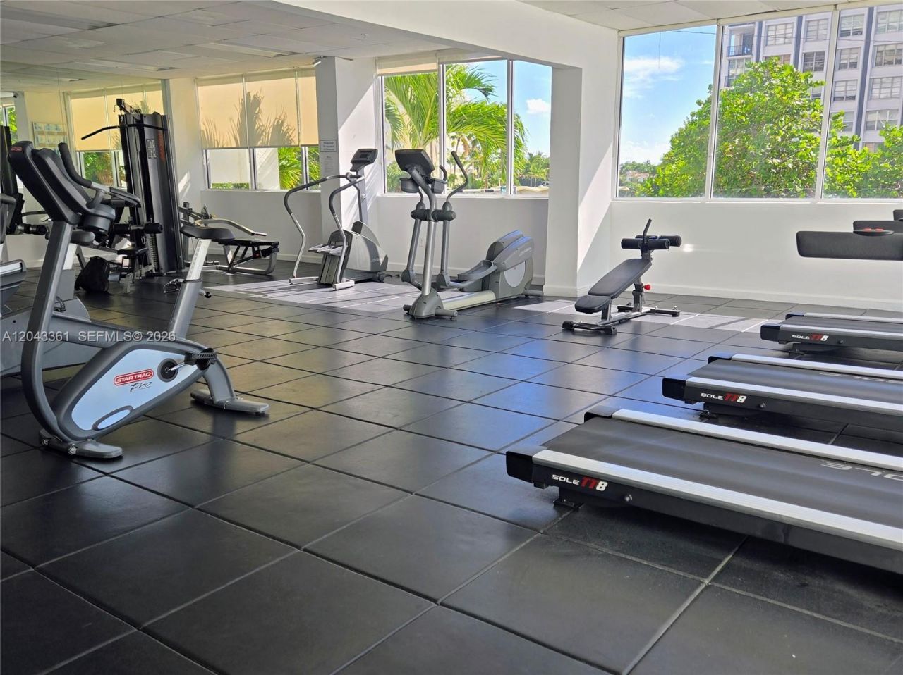 5601 Collins Ave, Unit 520, Miami Beach, FL 33140 Photo