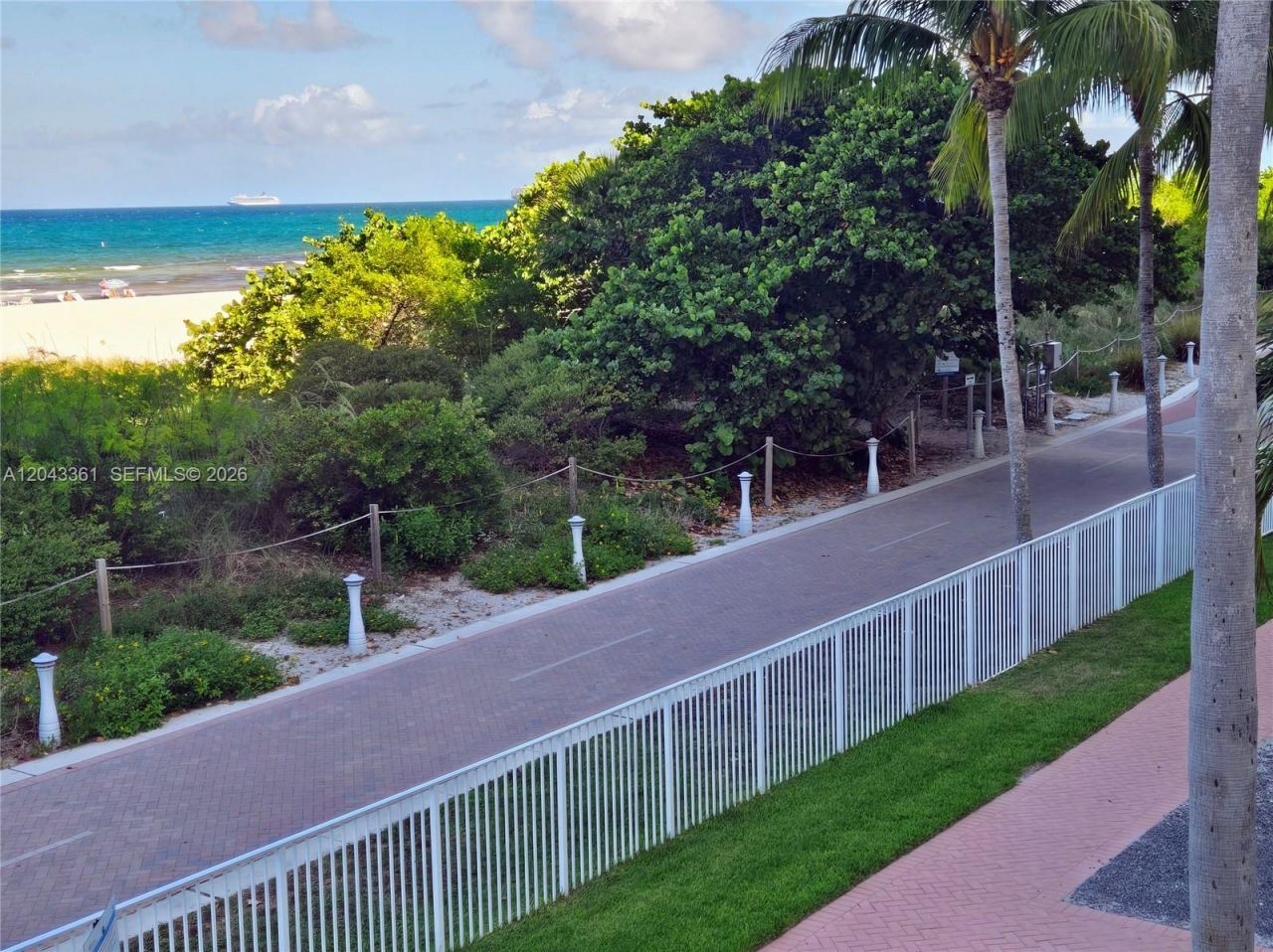 5601 Collins Ave, Unit 520, Miami Beach, FL 33140 Photo