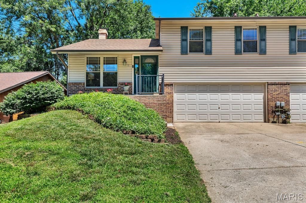 21 Telluride Drive, Saint Peters, MO 63376 Main Photo
