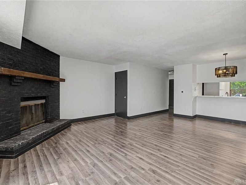 5562 Cobblegate Drive, Dayton, OH 45449 Photo 7