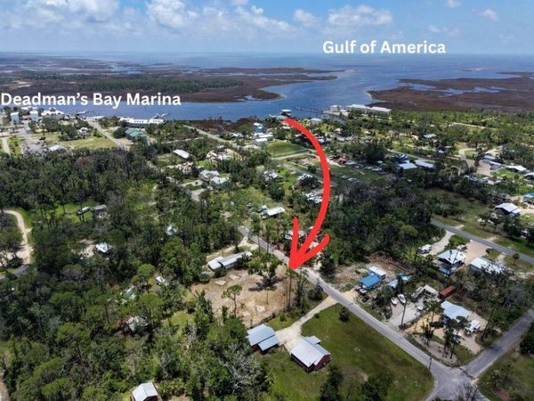 306 NW 1st Street , Steinhatchee, FL 32359