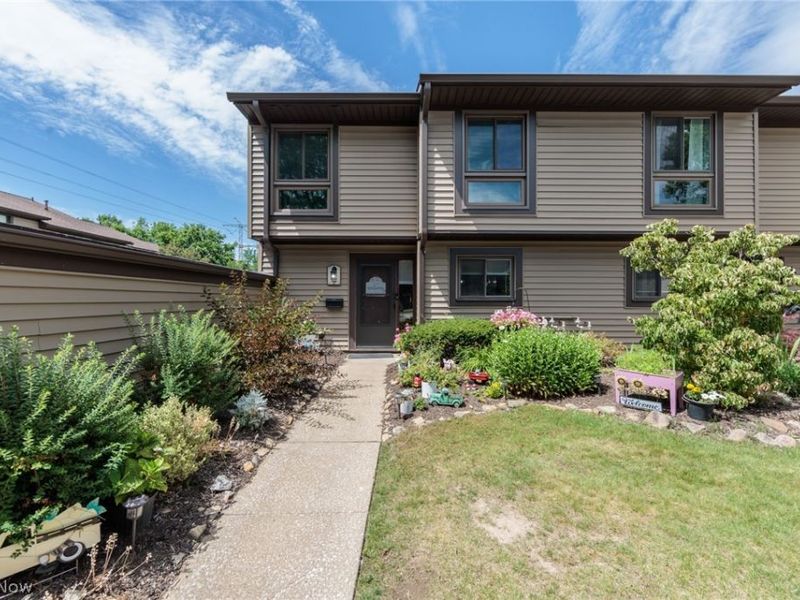 1135 Canyon View Road, Unit 101, Northfield, OH 44067 Photo 1