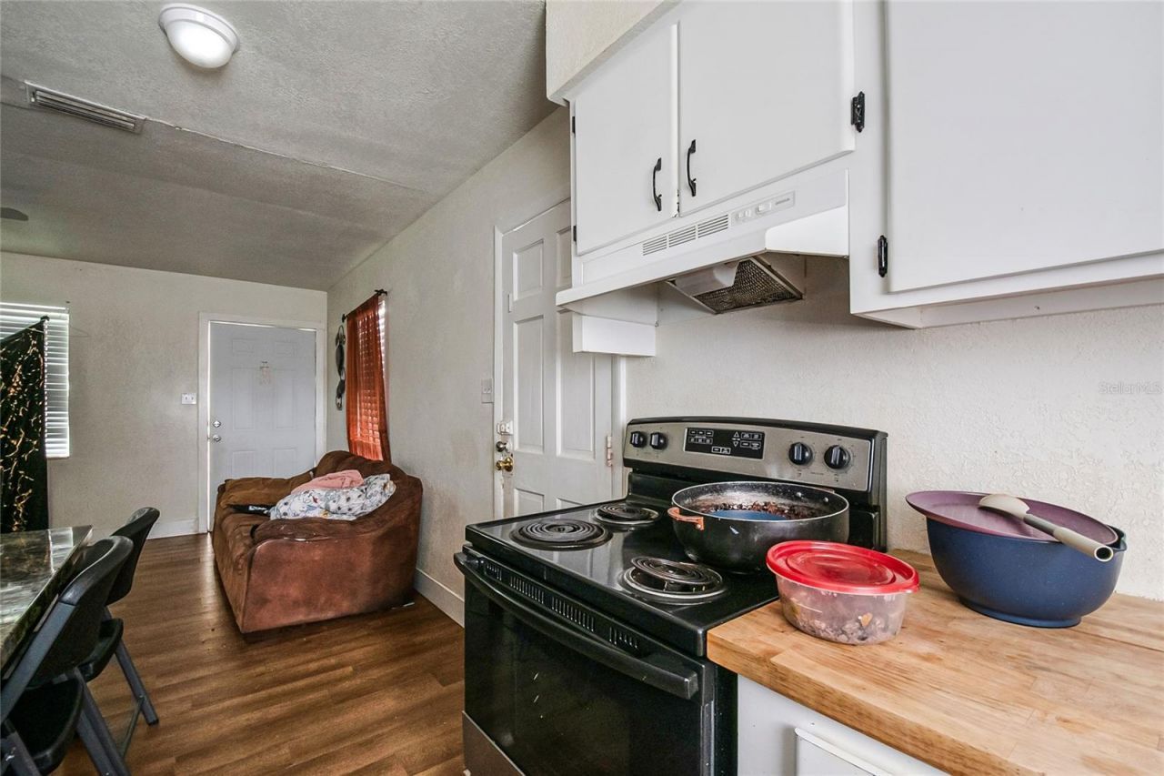 4135 Raleigh Street, Orlando, FL 32811 Photo