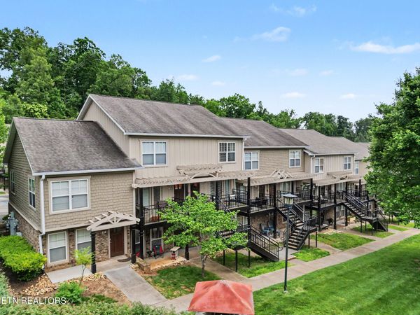 3915 Cherokee Woods Way, Knoxville, TN 37920