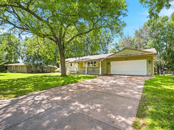 4909 Wisconsin Avenue N, New Hope, MN 55428