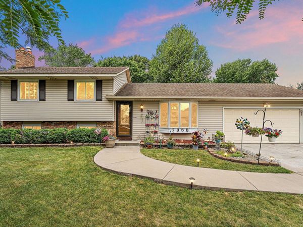 7358 Innsdale Avenue S, Cottage Grove, MN 55016