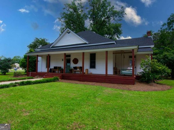 322 Fort Lane, Hamilton, GA 31811