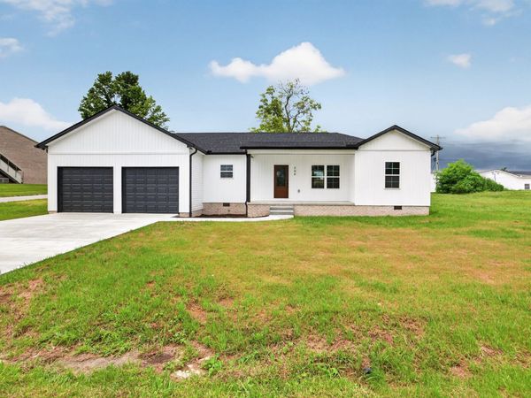 208 E Crawford Ave , Monterey, TN 38574
