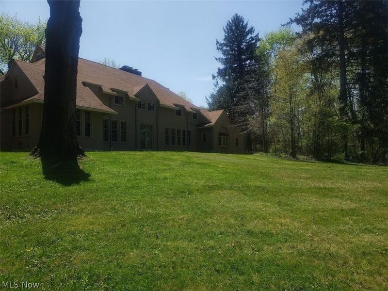 739 Cohasset Drive, Youngstown, OH 44511 Photo 3