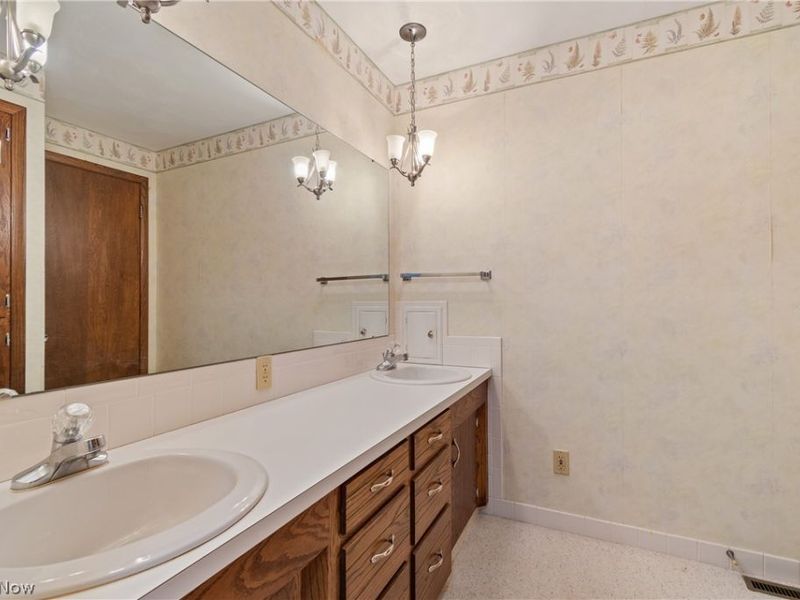 81 LeRue Street, Apple Creek, OH 44606 Photo 14