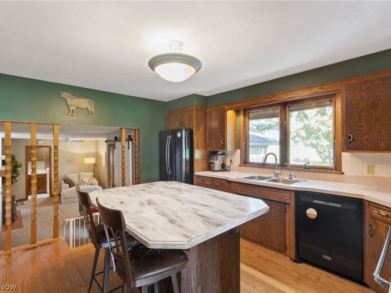 81 LeRue Street, Apple Creek, OH 44606 Photo 6