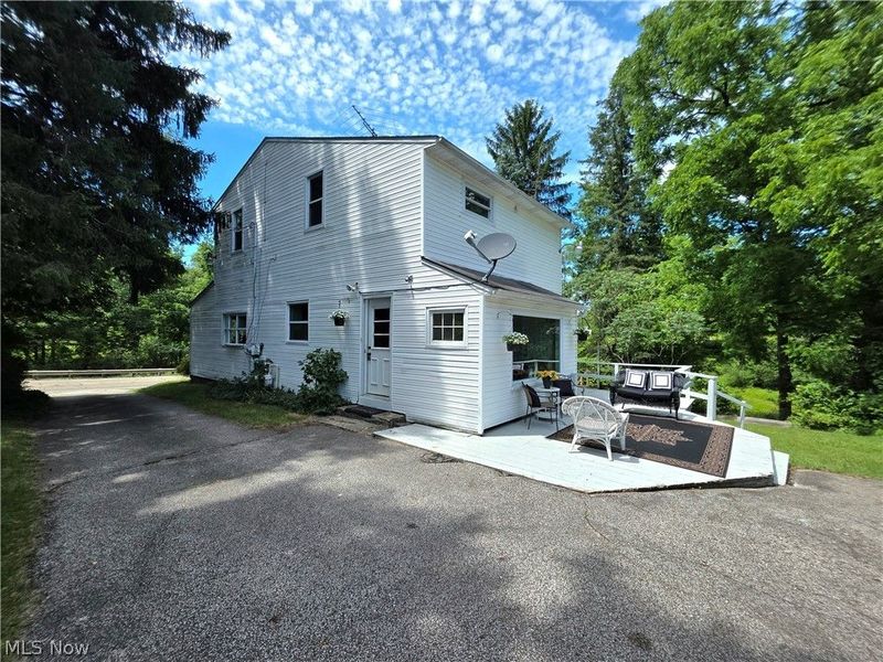 398 N Chillicothe Road, Aurora, OH 44202 Photo 2