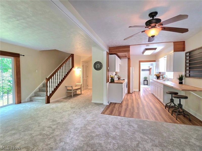 398 N Chillicothe Road, Aurora, OH 44202 Photo 3