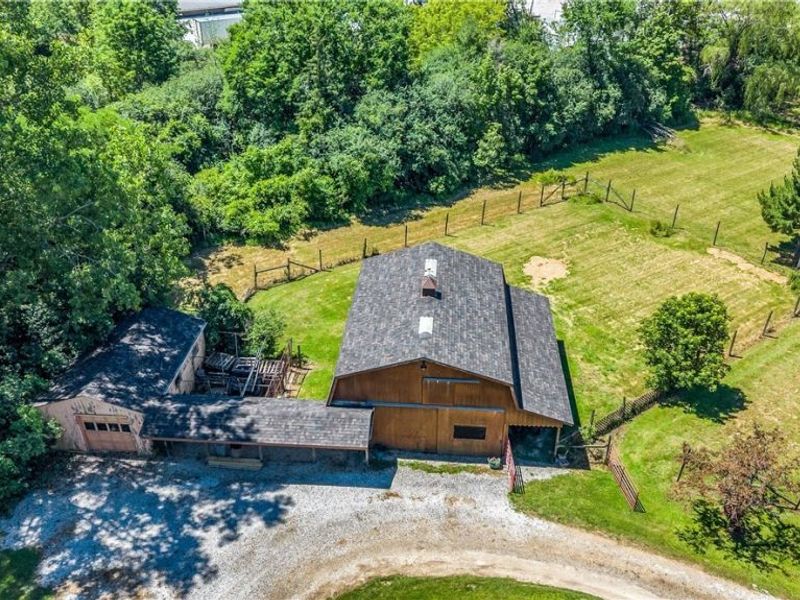 6827 Wooster Pike, Medina, OH 44256 Photo 8